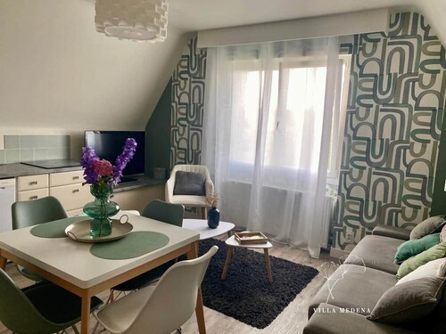 Villa Medena - All-comfort stay + jacuzzi - Rated 3*.