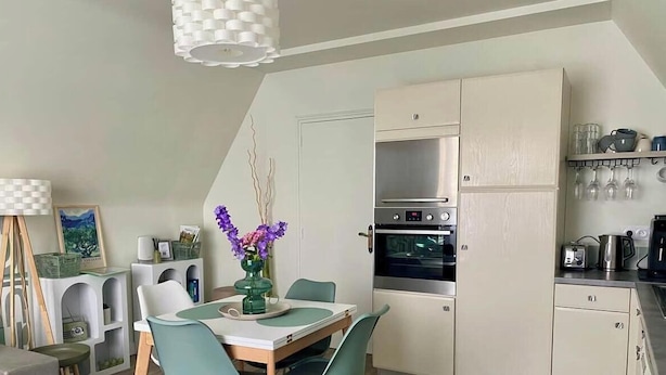Dining - Downtown, Enclosed private parking lot, Bike storage area (Mayenne)