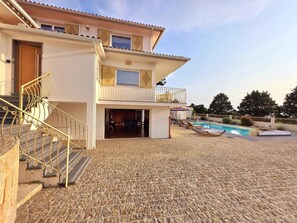 Exterior - Nature Moledo | Private Pool | Jacuzzi | Sauna | Turkish bath (Moledo)