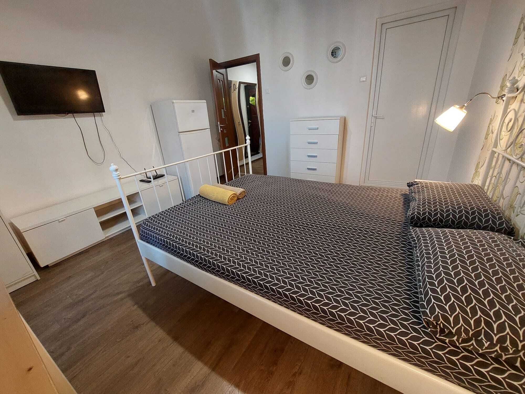 Studio Deluxe | Skrivbord, arbetsyta för laptop och gratis wi-fi