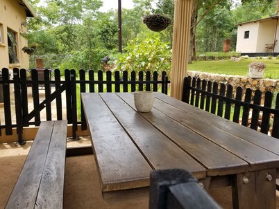2BR HOME Wifi + Parking
Homz Cottage - Chipata. Zambia
