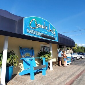 Third-party on-site parking