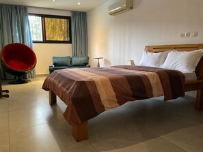 3 bedrooms, desk, iron/ironing board, WiFi - FAFA grande Villa Piscine Zone 4 (Côte D'Ivoire)