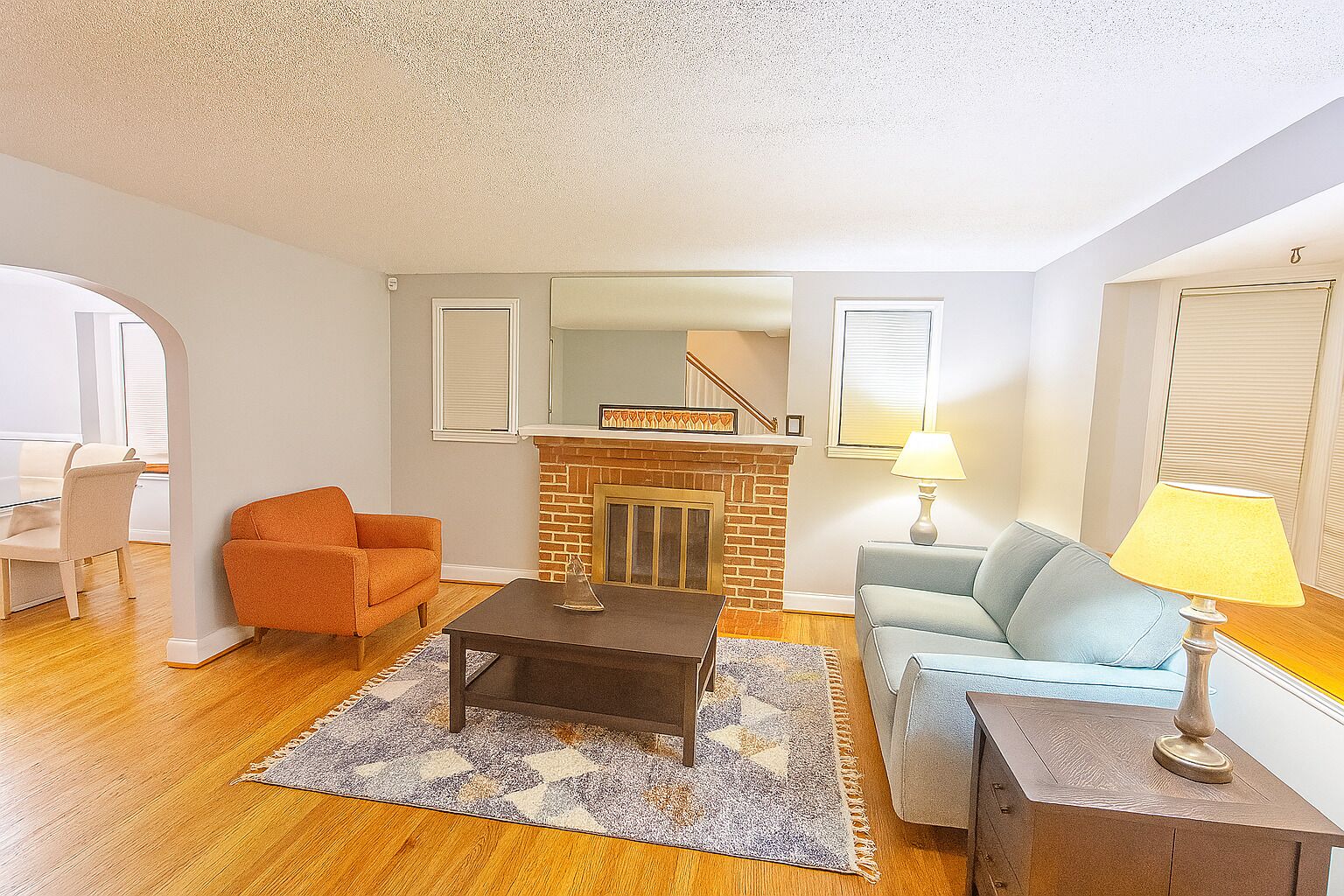 Smart TV, computer monitors