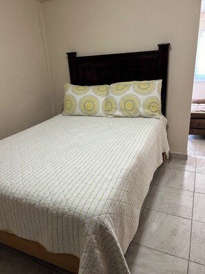 1 bedroom, iron/ironing board, WiFi