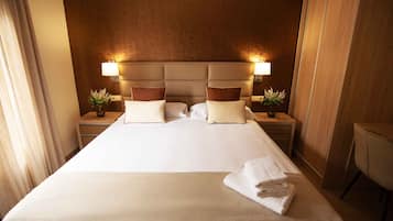 Exclusive Room | Premium bedding, down duvets, Select Comfort beds, in-room safe