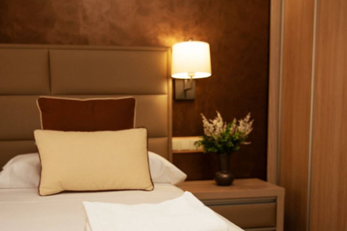 Deluxe Room | Premium bedding, down comforters, Select Comfort beds, in-room safe
