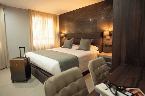 Family Double Room, Non Smoking | Premium bedding, down comforters, Select Comfort beds, in-room safe