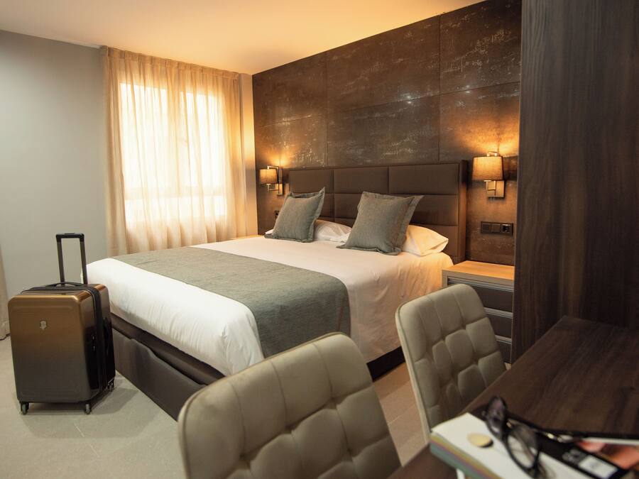 Family Double Room, Non Smoking | Premium bedding, down comforters, Select Comfort beds, in-room safe