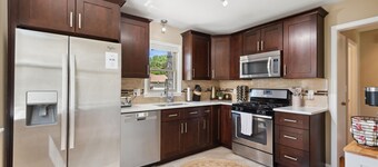 Northrop Urban Oasis - Pet-friendly 4BR 2.5BA in South Minneapolis!
