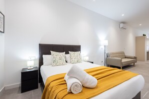 Strygejern/strygebræt, gratis Wi-Fi, sengetøj