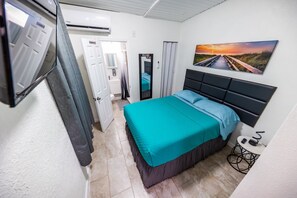 1 chambre, fer et planche à repasser, Wi-Fi gratuit, draps fournis