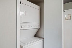 Apartment | 1 bedroom, Internet