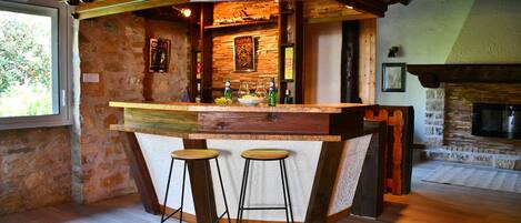 Bar (in der Unterkunft)