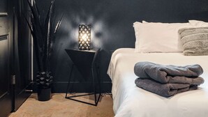 Hus, 4 soverom, terrasse, bassengutsikt | 4 soverom, strykejern/-brett og wi-fi (inkludert)