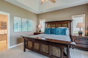 3 bedrooms, iron/ironing board, free WiFi, bed sheets - Updated condo at 5100' with breathtaking views! (Sugar Mountain)