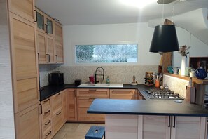 Kühlschrank, Ofen, Herdplatte, Geschirrspüler