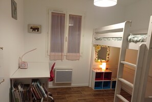 3 Schlafzimmer, Bügeleisen/Bügelbrett, kostenloses WLAN, Bettwäsche