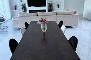 Dineren