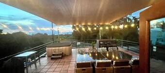Sunset Log House minutes from Rincon & CaboRojo