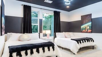 5 bilik tidur, seterika/papan seterika, Wi-fi percuma