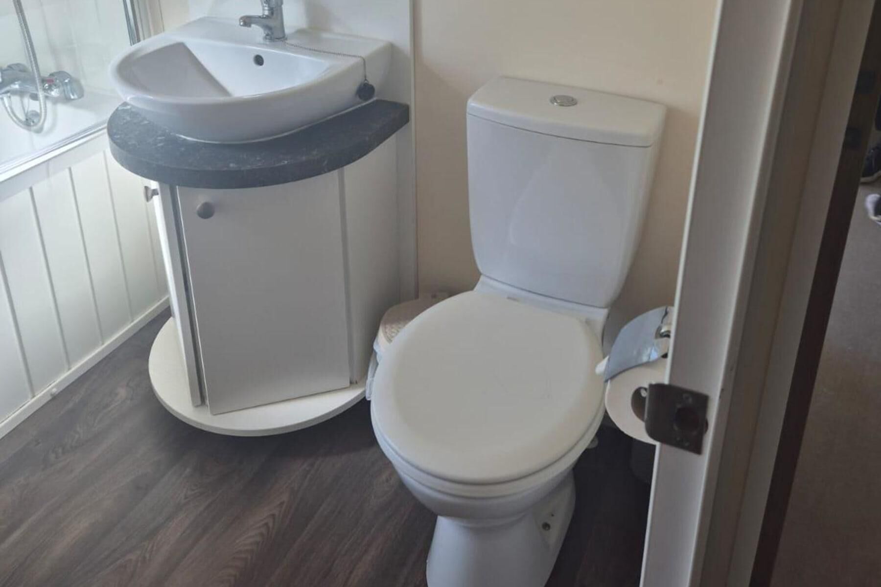 Vasca e doccia separate, vasca da bagno a immersione totale