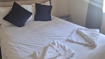 2 habitaciones, tabla de planchar con plancha y wifi gratis