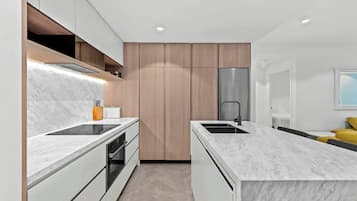 Apartment, 2 Bedrooms, Accessible | Interior