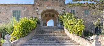 Moderna casa de vacaciones con piscina en el corazón de Porreres.