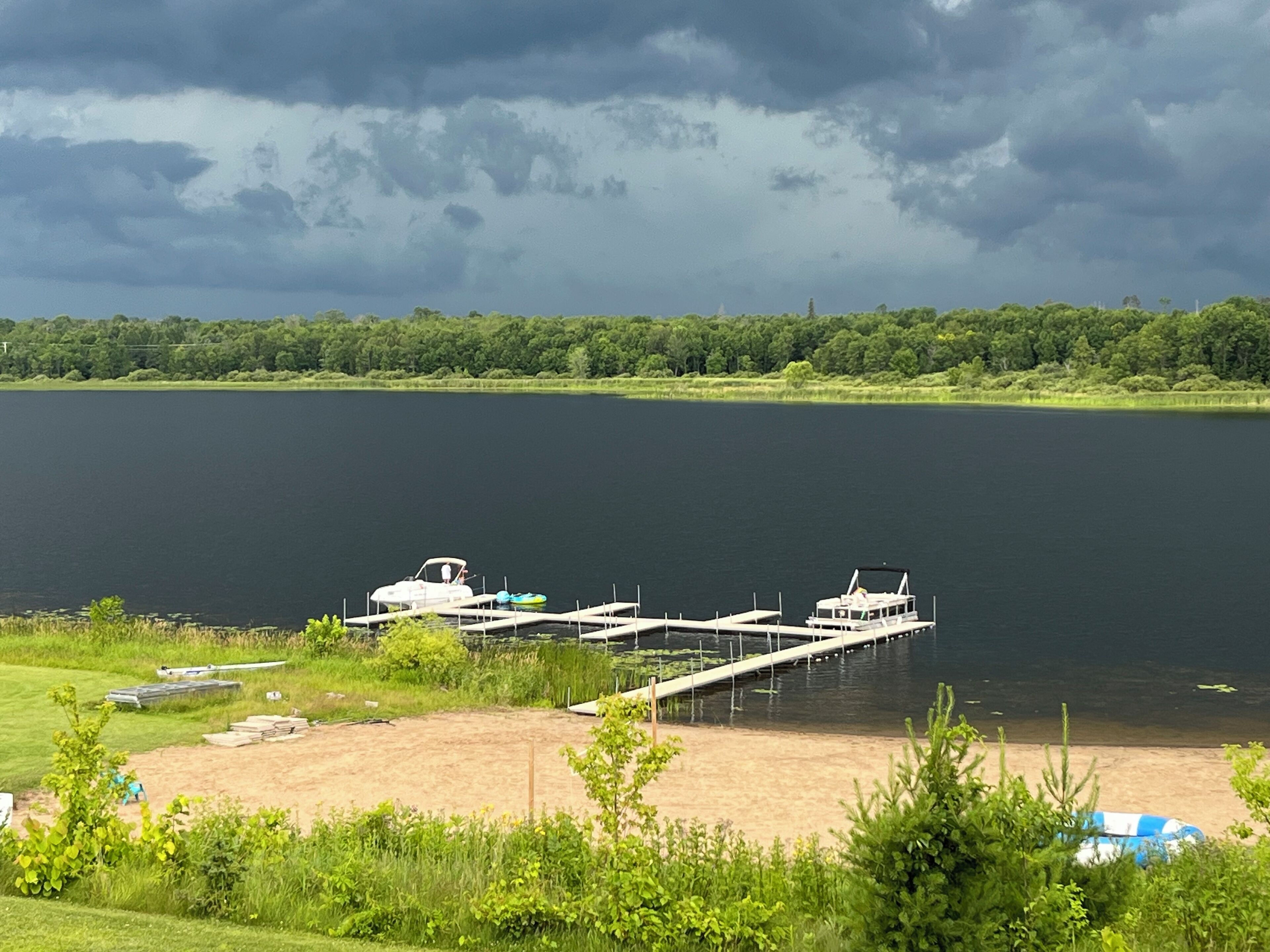 ビーチ、サンラウンジャー