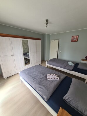 4 chambres, accès Internet, draps fournis