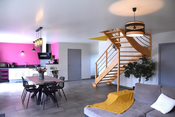 Télévision, espaces bureaux