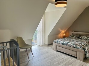 3 chambres, bureau, fer et planche à repasser, Wi-Fi gratuit
