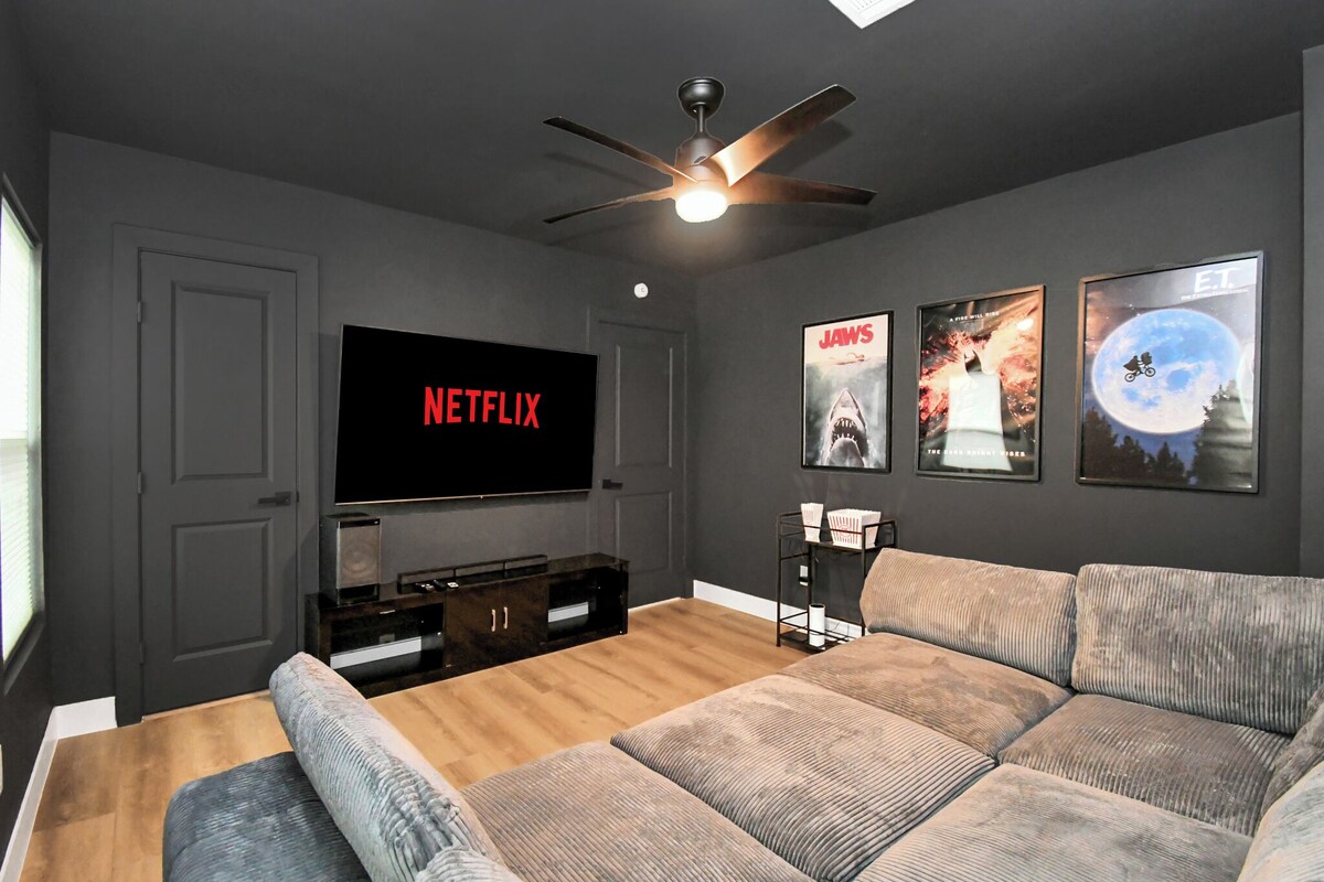 Photo 4 of Media Room & Patio - Downtown View- 4 Bedrooms