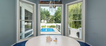 Private Pool Hot tub Fire Pit Beach House Sleeps 10