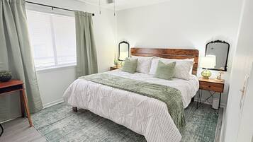 2 habitaciones, escritorio, tabla de planchar con plancha y wifi gratis