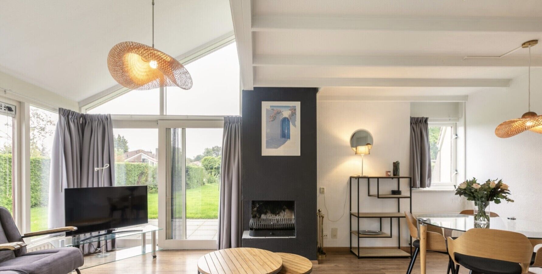 Fernseher, Kamin
