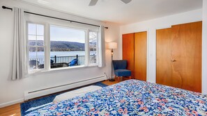 3 habitaciones, tabla de planchar con plancha y acceso a internet 