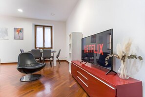 Dining - Elegantis.it San Giovanni Suite - Chic Apartment with Bathtub Near Historic Cent (Roma)