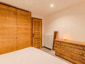 2 chambres, accès à Internet