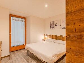 2 chambres, accès à Internet