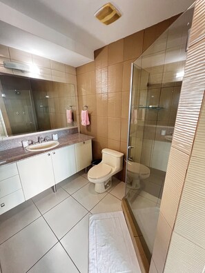 Towels, toilet paper - Oceanfront in Coronado Bay (Las Lajas)