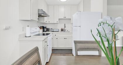 New2BR! Comfy Apt, Walk to UC Berkeley & Downtown with workspace, wifi & parking