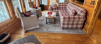 Bouchard Shores Resort on Lake Tomahawk - Hilltop Cabin