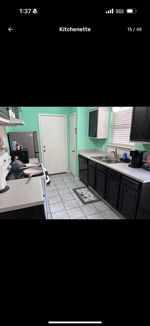 Microwave, oven, stovetop, dishwasher