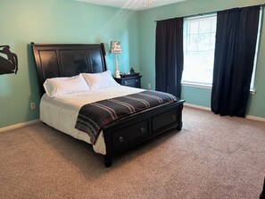 3 bedrooms, iron/ironing board, free WiFi, bed sheets