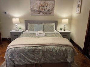 Iron/ironing board, WiFi, bed sheets