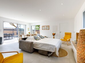 3 bedrooms, Internet