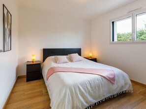 3 bedrooms, internet