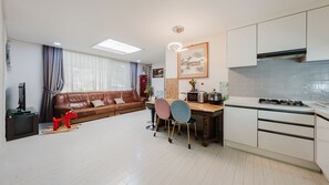 ห้องเบสิก, 3 ห้องนอน (Tteuranchae (Group Room/Private BBQ)) | 1 ห้องนอน, Wi-Fi ฟรี